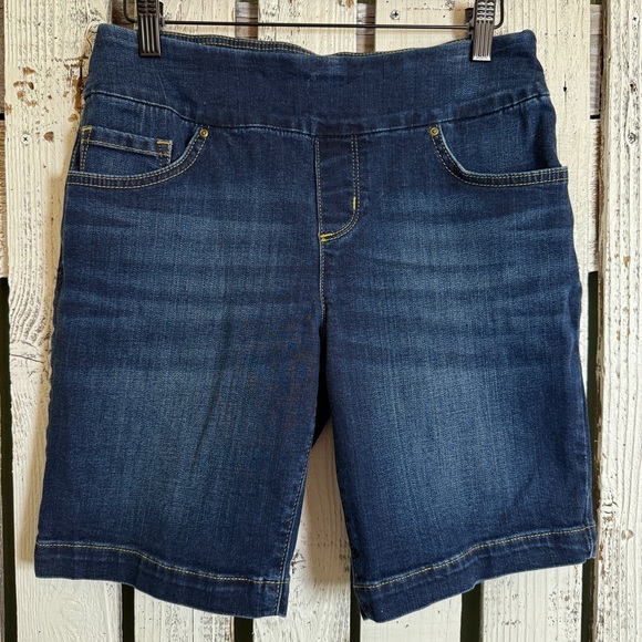 Lee Sculpting Denim Shorts Women Size 8 P Slim Fit Mid Rise Stretch Bermuda Blue - Picture 1 of 10